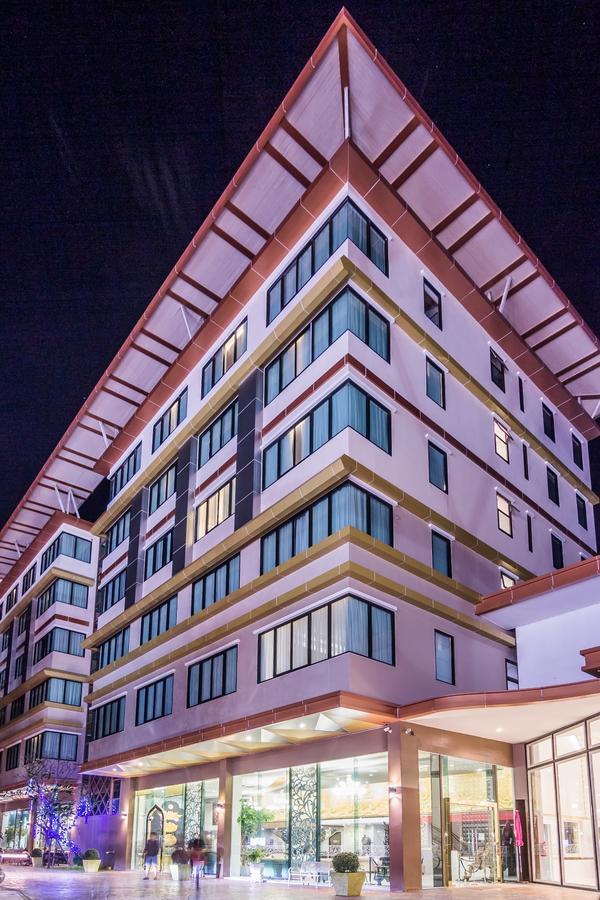 갤러리 디자인 호텔 시사켓  Sisaket 외부 사진